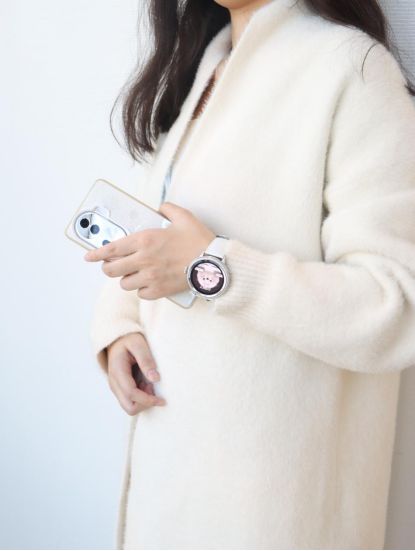 珠宝级智能女表是女孩纸的梦中情表啊!凯发k8入口颜值和性能全拿下！这款(图3)