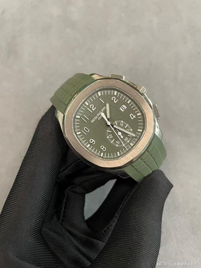 士市场锁定性价比TOP门店。保值利器深度解析上海二手劳力(图1) 士市场锁定性价比TOP门店。保值利器深度解析上海二手劳力(图1)